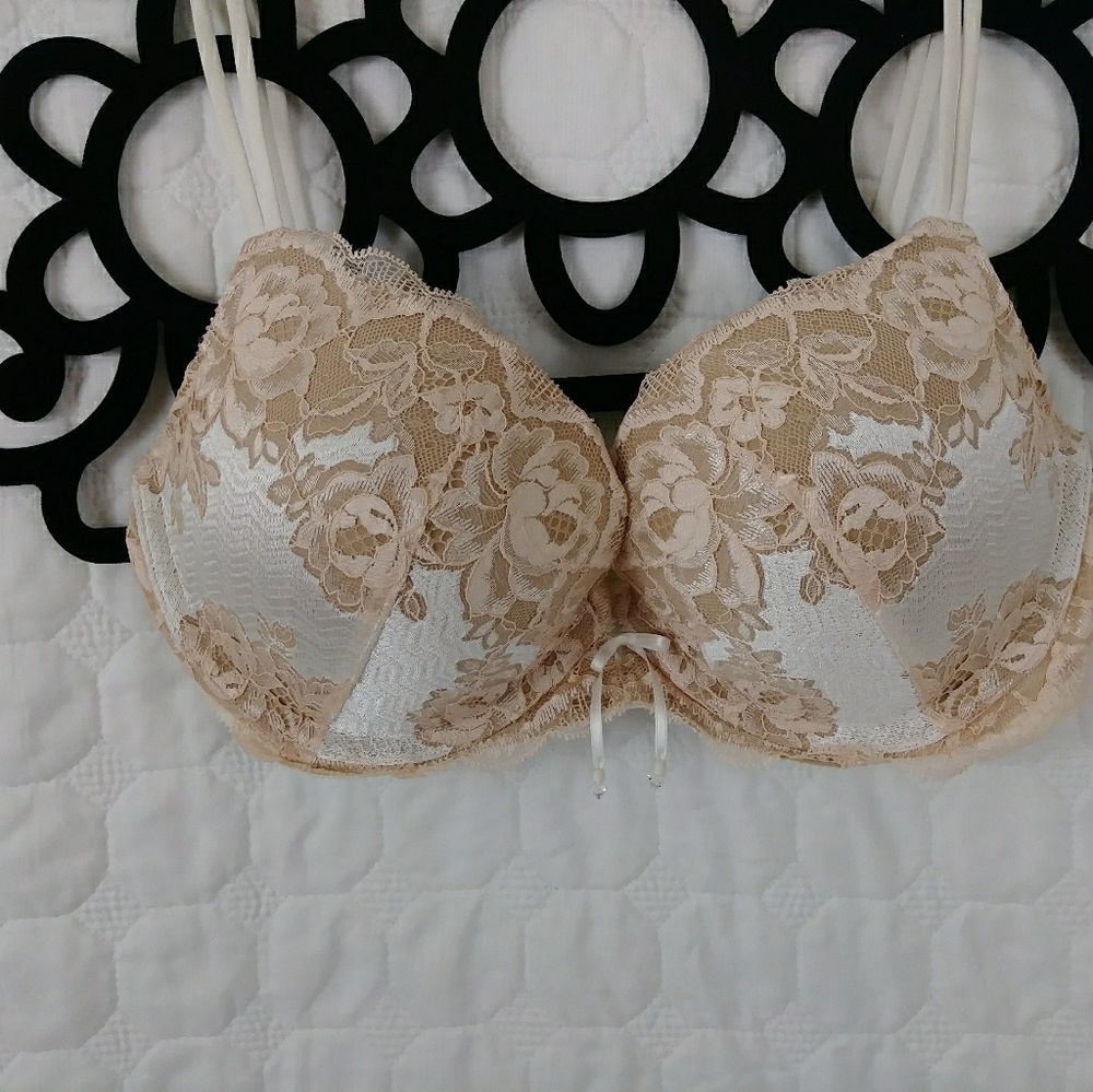 Victoria's Secret Bra 34 D